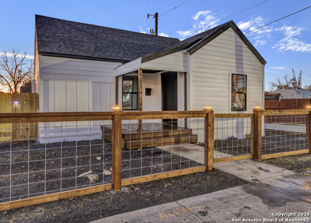 Image 2 of 13 For 411 Wilson