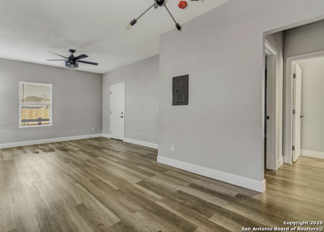 Image 8 of 13 For 411 Wilson