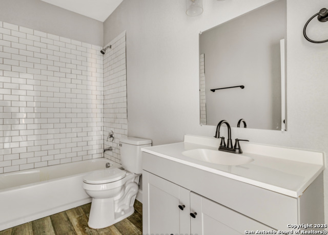 Image 9 of 13 For 411 Wilson