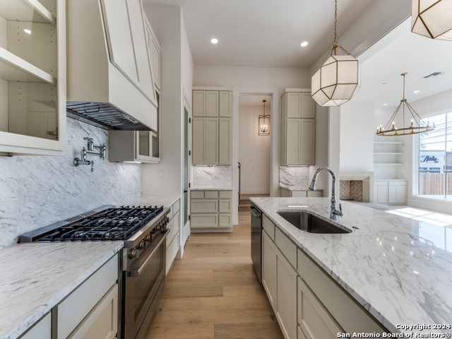 Image 14 of 38 For 103 Wildwood E B