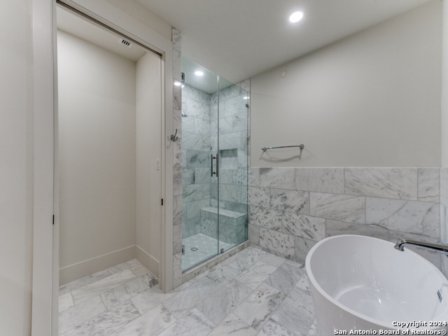 Image 28 of 38 For 103 Wildwood E B