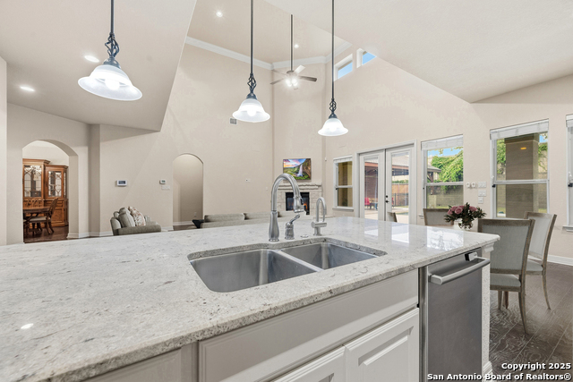 Image 23 of 34 For 2319 Dunmore Hill