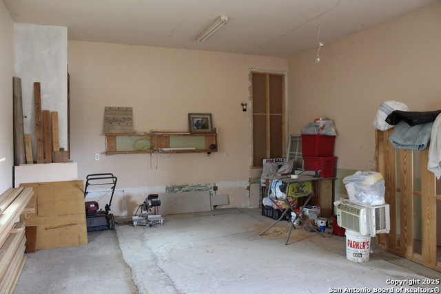 Image 2 of 24 For 406 County Road 6850 1