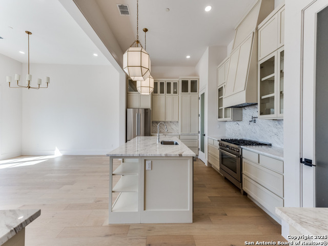 Listing photo id 10 for 103 Wildwood E B