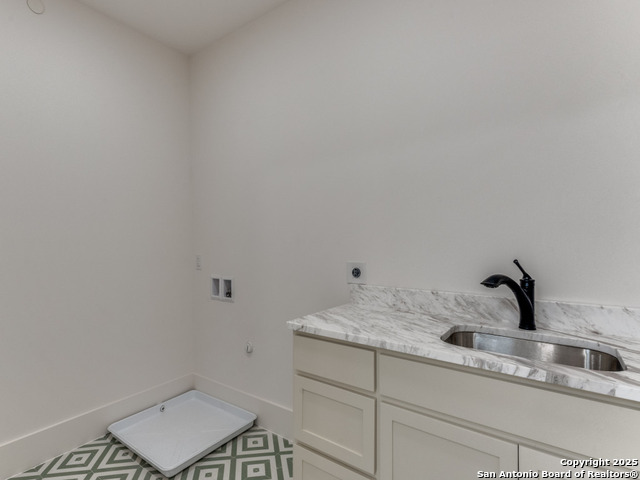 Listing photo id 18 for 103 Wildwood E B