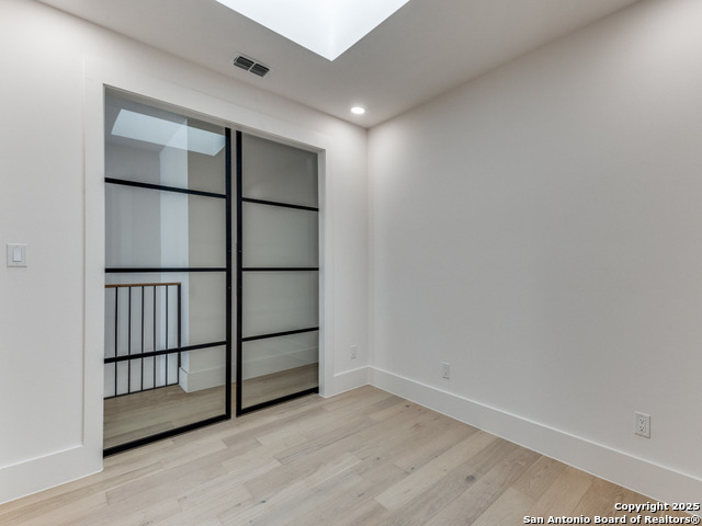 Listing photo id 20 for 103 Wildwood E B