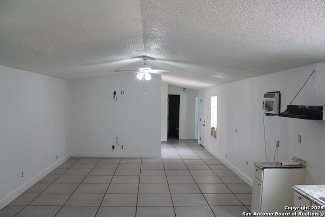 Image 10 of 15 For 406 County Road 6850 2