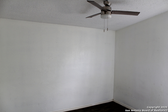 Image 11 of 15 For 406 County Road 6850 2