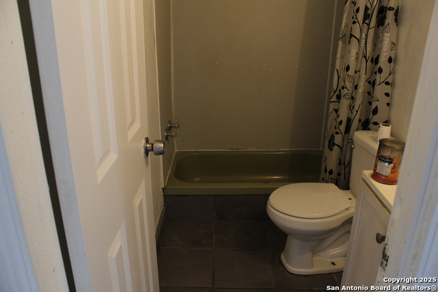 Image 12 of 15 For 406 County Road 6850 2