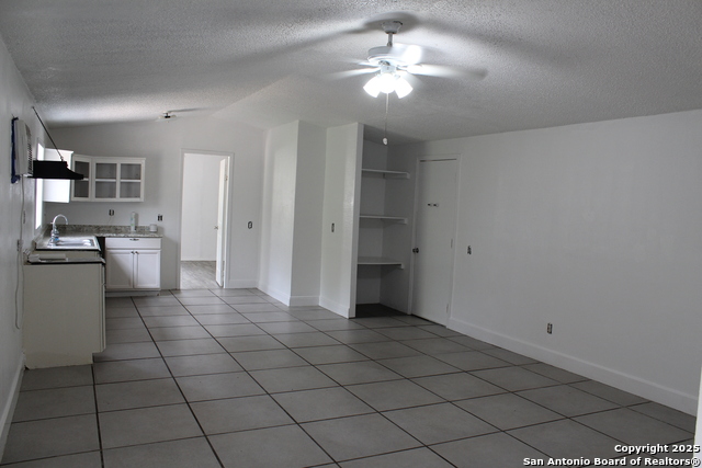 Image 13 of 15 For 406 County Road 6850 2