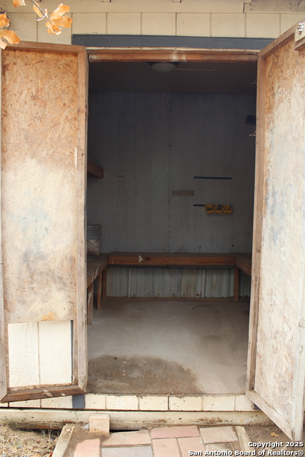 Image 6 of 15 For 406 County Road 6850 2