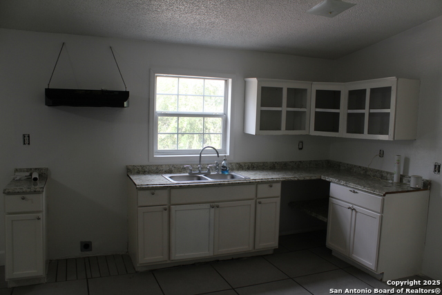 Image 8 of 15 For 406 County Road 6850 2