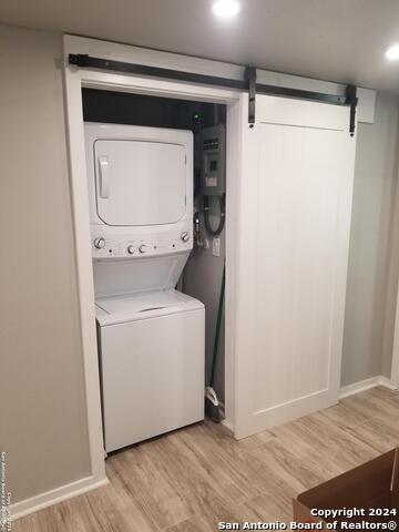 Image 12 of 21 For 226 Victor St