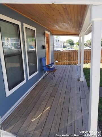 Image 19 of 21 For 226 Victor St