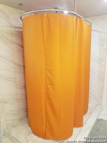 Image 7 of 21 For 226 Victor St