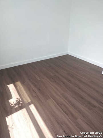 Image 8 of 10 For 3410 Morales