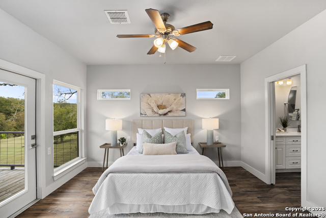 Listing photo id 12 for 1245 Phantom Rider