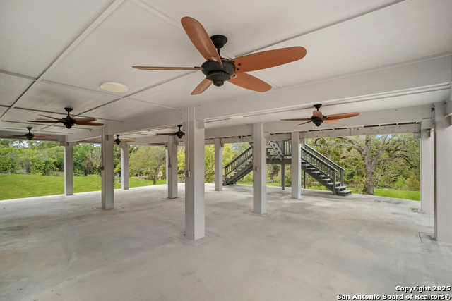 Listing photo id 18 for 1245 Phantom Rider