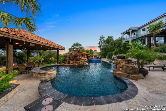 Listing photo id 32 for 1628 & 1638 Old Boerne Rd