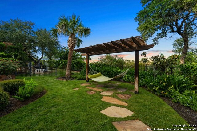 Listing photo id 36 for 1628 & 1638 Old Boerne Rd