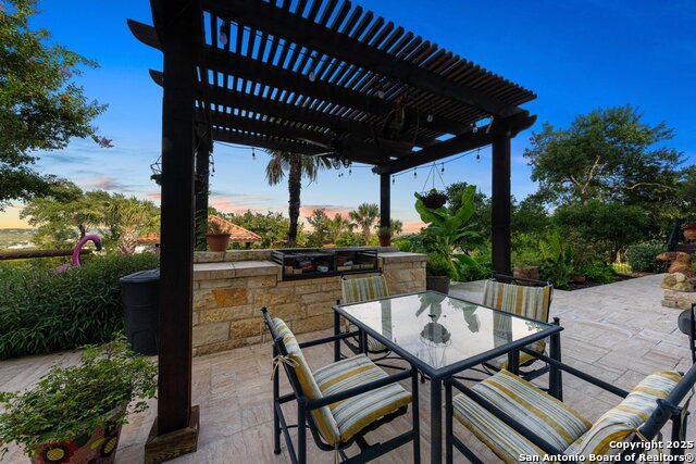 Listing photo id 39 for 1628 & 1638 Old Boerne Rd