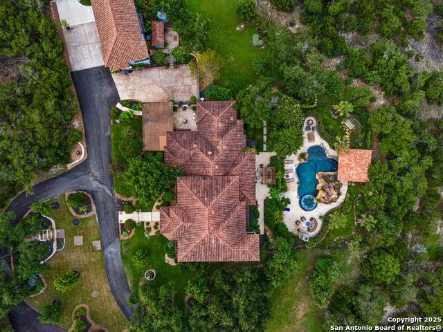 Listing photo id 66 for 1628 & 1638 Old Boerne Rd