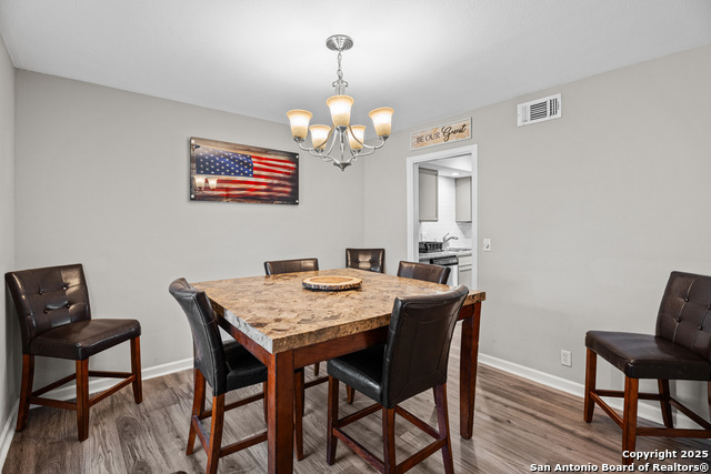 Listing photo id 14 for 1310 Temple  