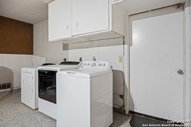 Listing photo id 25 for 1310 Temple  