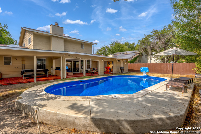 Listing photo id 27 for 1310 Temple  