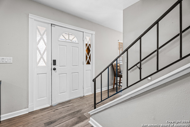 Listing photo id 3 for 1310 Temple  