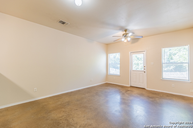 Image 10 of 31 For 10711 Mathom Landing  1