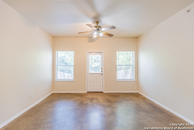 Image 11 of 31 For 10711 Mathom Landing  1