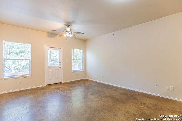 Image 12 of 31 For 10711 Mathom Landing  1