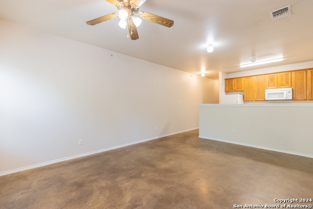 Image 13 of 31 For 10711 Mathom Landing  1