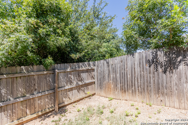 Image 26 of 31 For 10711 Mathom Landing  1