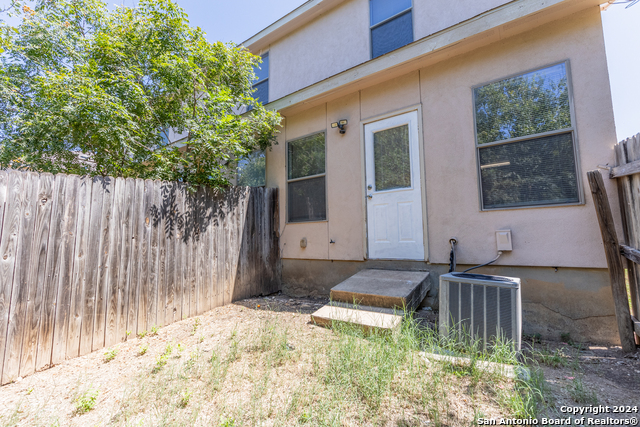 Image 27 of 31 For 10711 Mathom Landing  1