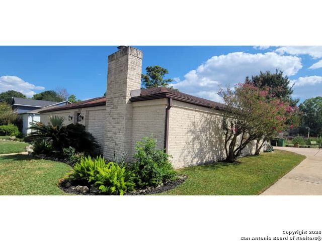 Listing photo id 0 for 5603 Arncliffe