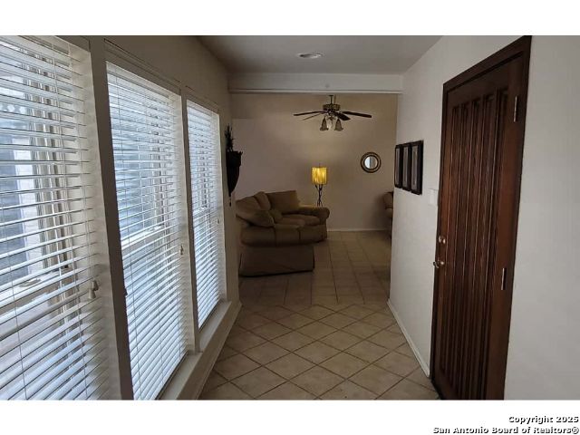 Listing photo id 2 for 5603 Arncliffe