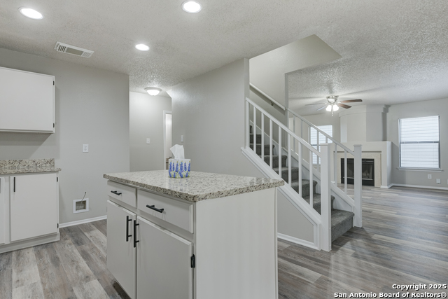 Image 10 of 25 For 4607 Desert Poppy