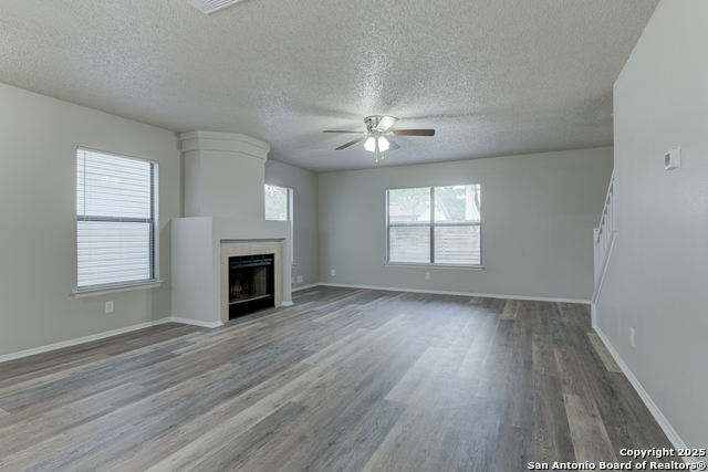 Image 6 of 25 For 4607 Desert Poppy