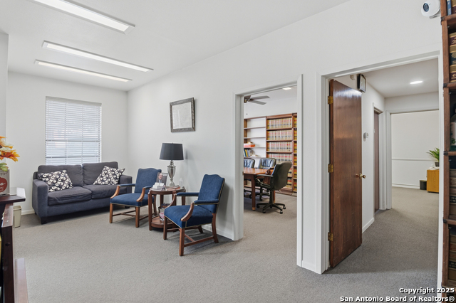 Image 2 of 19 For 113 Gonzales W