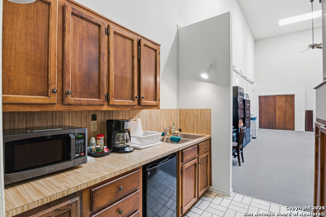 Image 7 of 19 For 113 Gonzales W