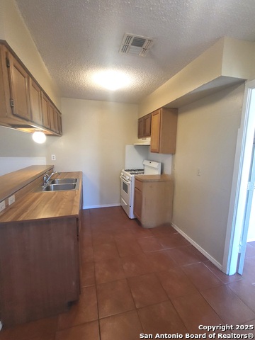 Image 5 of 13 For 5383 Calistoga