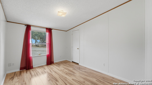 Image 19 of 33 For 343 Sir Winston