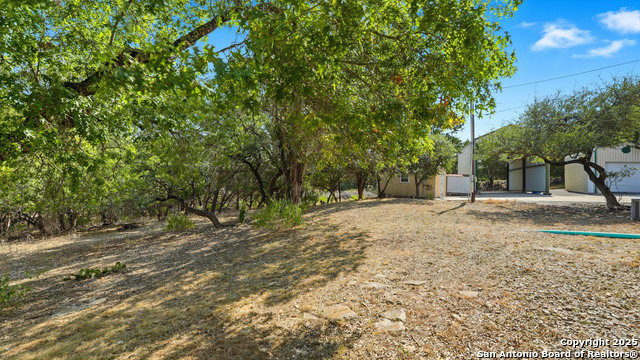 Image 28 of 33 For 343 Sir Winston