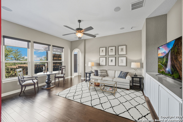 Image 23 of 55 For 7903 Vanity Hill