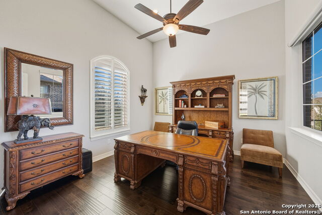 Image 24 of 55 For 7903 Vanity Hill