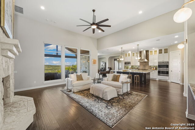 Image 30 of 55 For 7903 Vanity Hill