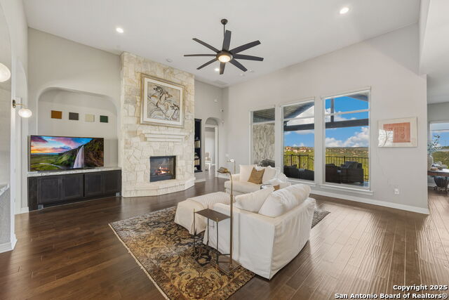 Image 7 of 55 For 7903 Vanity Hill