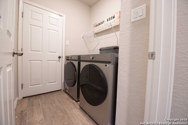 Image 9 of 9 For 10511 Welder Oak